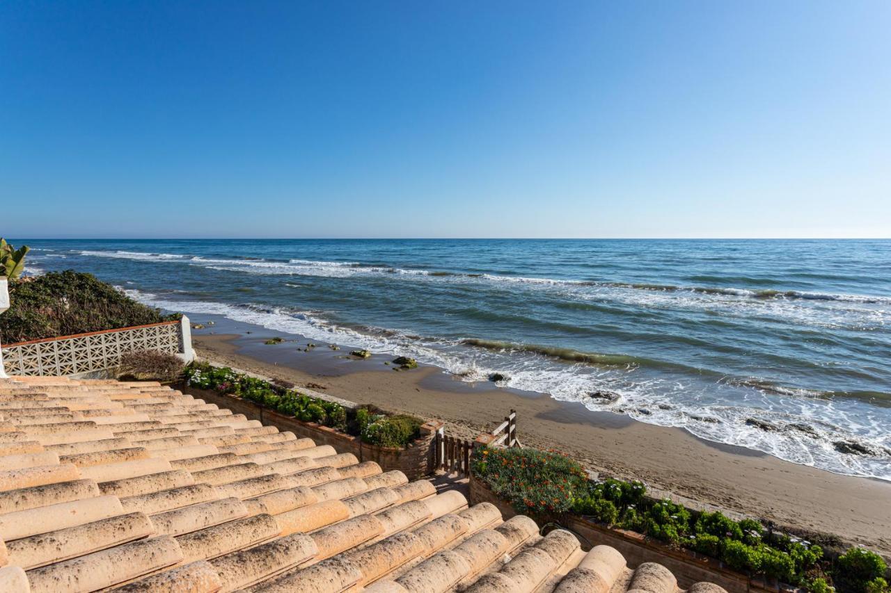 Villa con encanto en primera línea de Mar Marbella Exterior foto